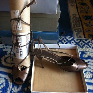 Bronze heels- BCBG